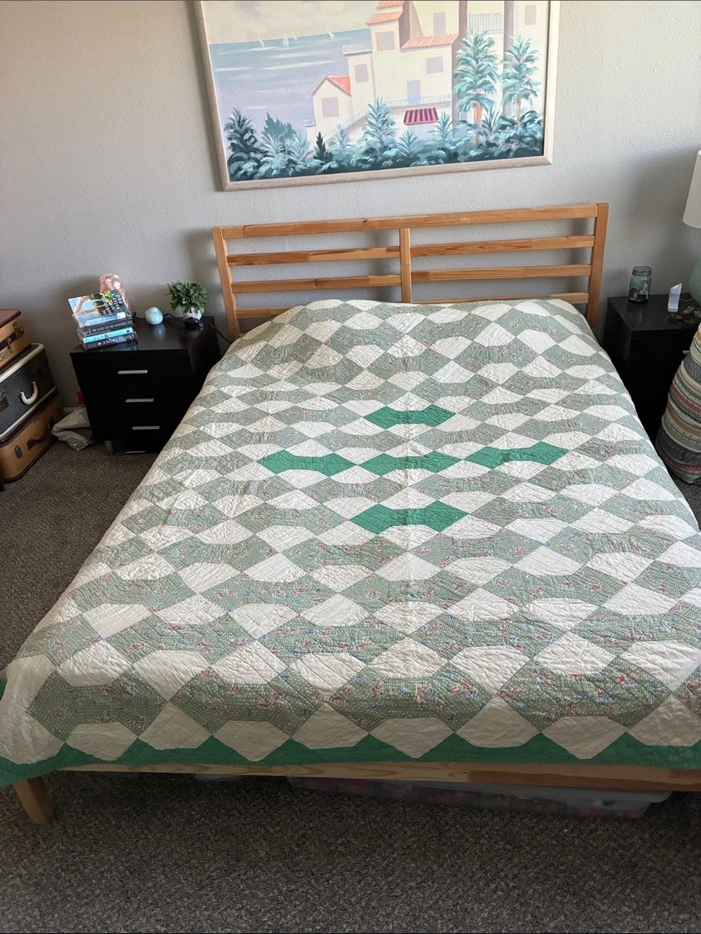 Antique Handmade Green Cream Bowtie Pattern Full Queen Quilt Blanket Bedroom